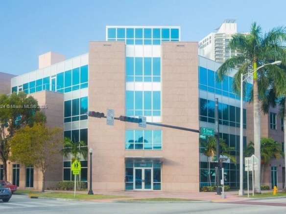 1000 5th St # 303, Miami Beach FL 33139 — #A11917924