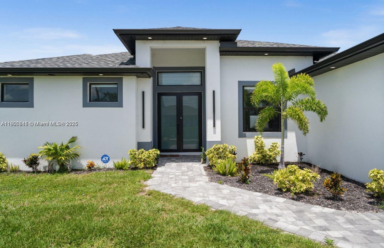 83dcefb7-1348 2522 NW 15TH PL, Cape Coral FL 33993 — #A11920841