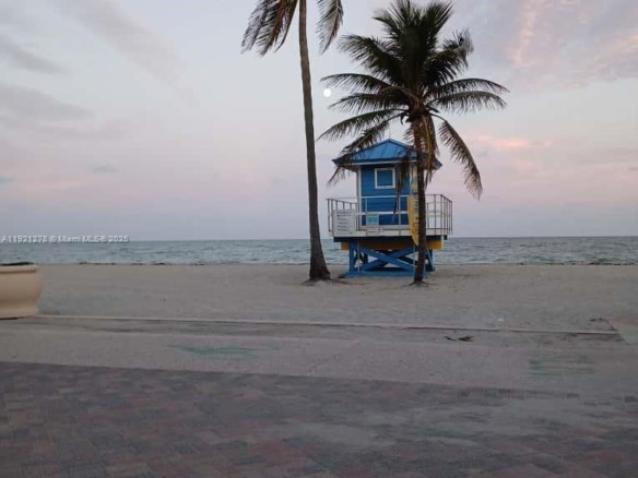 322 Nebraska St # 1, Hollywood FL 33019 — #A11921278