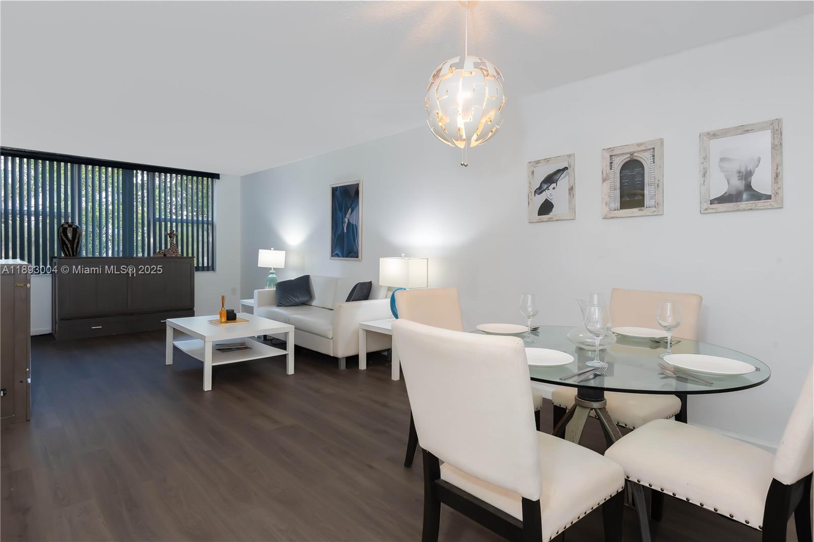 83dcefb7-1358 17890 W Dixie Hwy 319 Hwy # 319, North Miami Beach FL 33160 — #A11893004