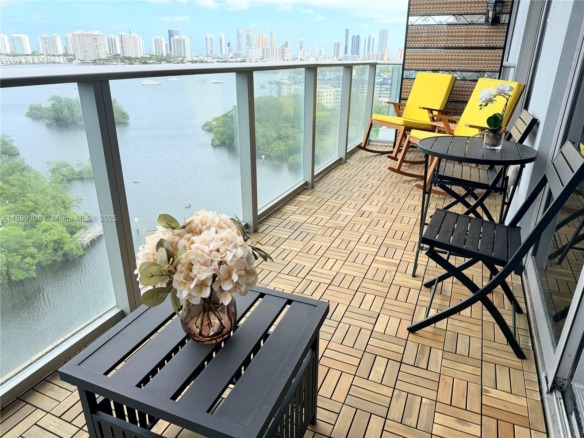 16385 Biscayne Blvd # 1505, North Miami Beach FL 33160 — #A11899308