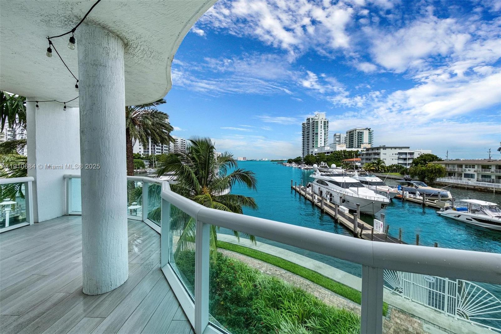83dcefb7-1395 7918 Harbour Island Dr # 207, North Bay Village FL 33141 — #A11910684