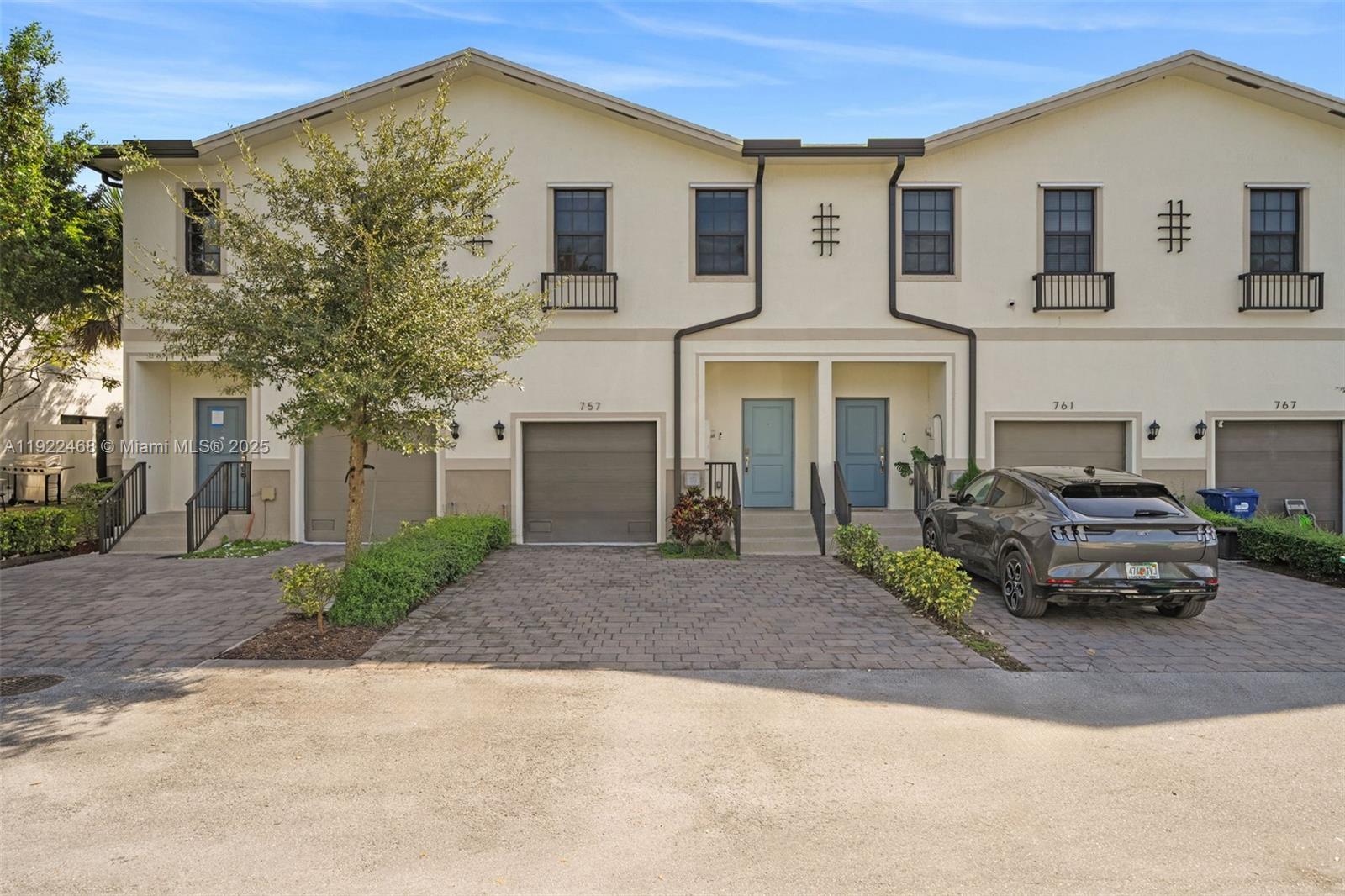 757 SW 11th St, Florida City FL 33034 — #A11922468
