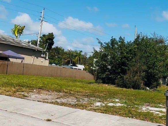1023 W Las Olas Blvd, Fort Lauderdale FL 33312 — #A11745751