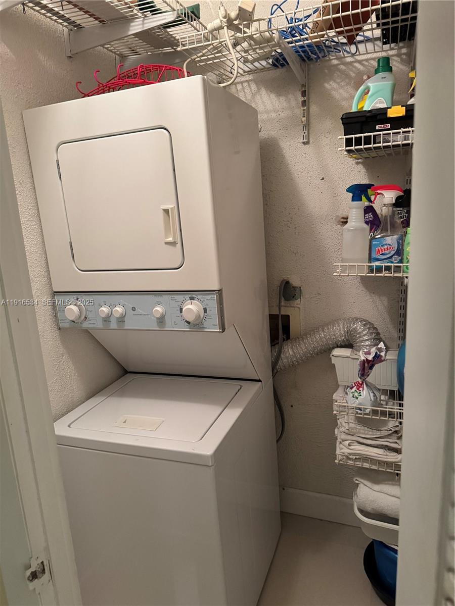 83dcefb7-1429 800 NE 195th St # 714, Miami FL 33179 — #A11916534