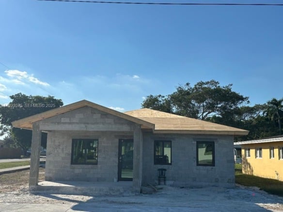 580 SW 10th Ave, Homestead FL 33030 — #A11923575