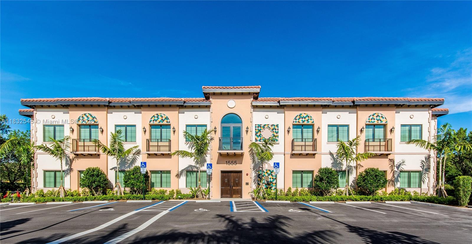 83dcefb7-1503 1555 Bonaventure Blvd # 2019, Weston FL 33326 — #A11832545