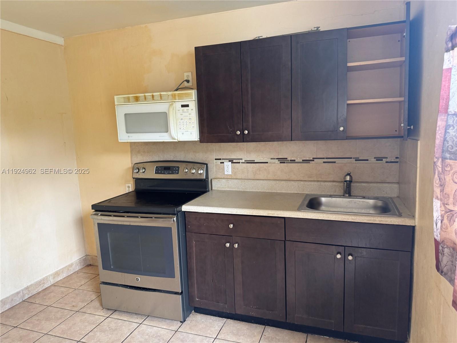 3491 NW 33rd Ct # 0, Lauderdale Lakes FL 33309 — #A11924962