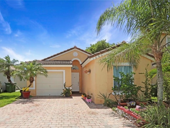 1585 SE 20th Rd, Homestead FL 33035 — #A11816969