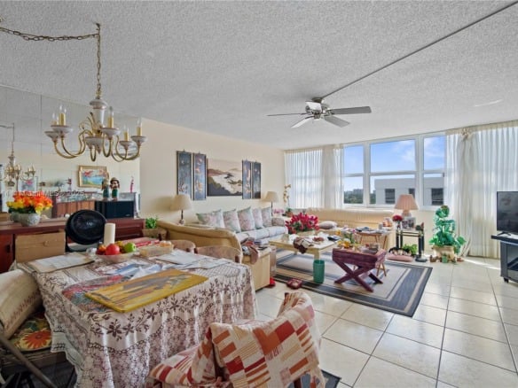 1160 N Federal Hwy # 1018, Fort Lauderdale FL 33304 — #A11887714