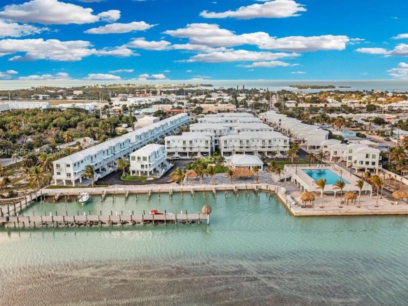 10877 Overseas Hwy # 37, Marathon FL 33050 — #A11926447