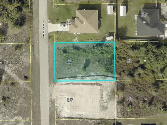 765 Bianca Avenue S, Lehigh Acres FL 33974 — #A11925638