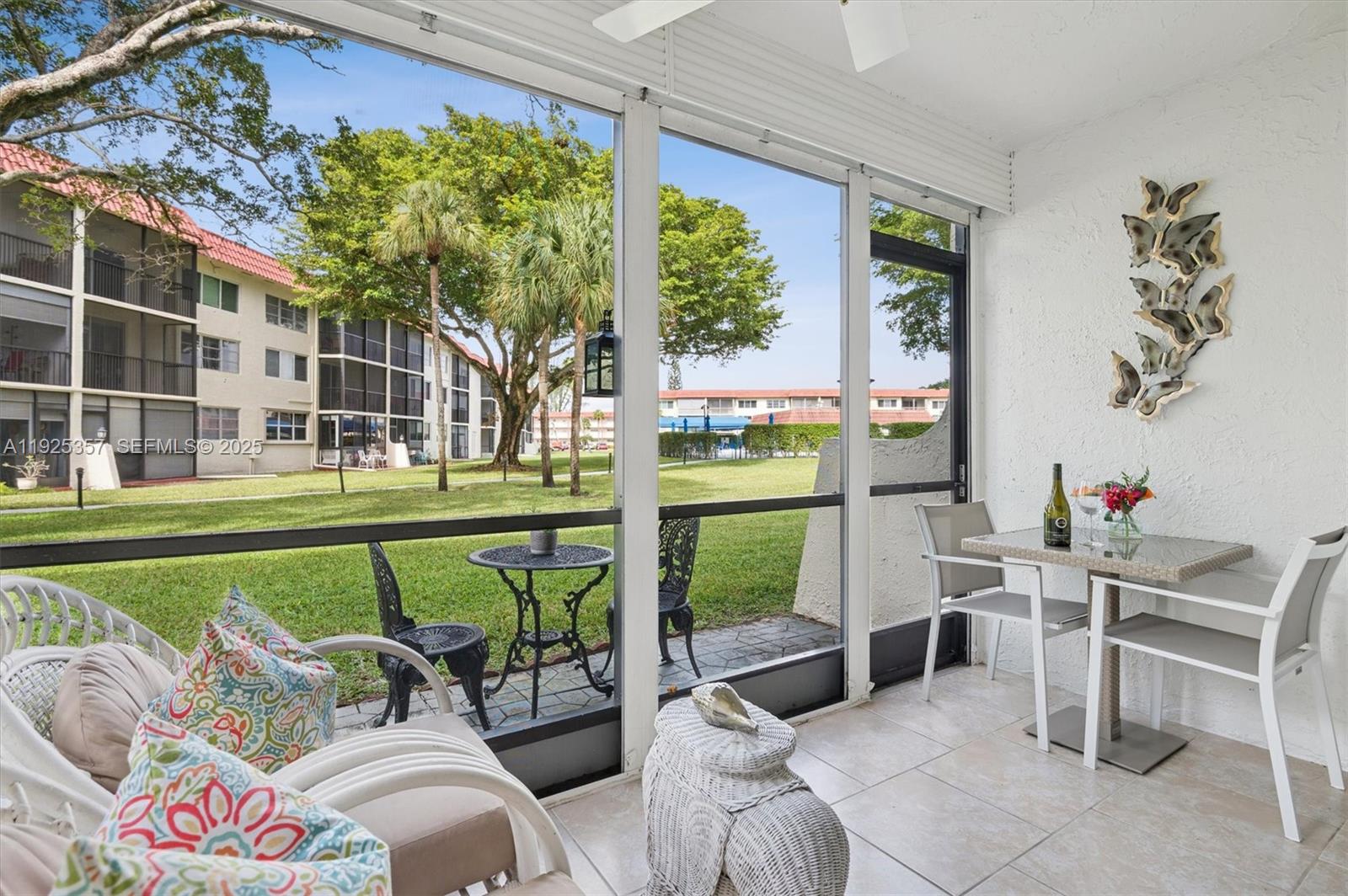 83dcefb7-1584 9511 N Hollybrook Lake Dr # 108, Pembroke Pines FL 33025 — #A11925357