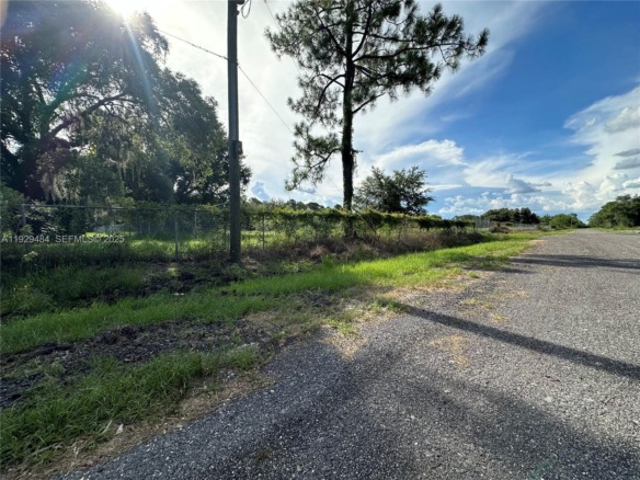 420 S. CORAL ST., Clewiston FL 33440 — #A11929484