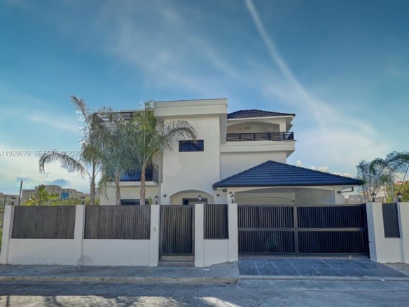 Calle 1A, Res. Romana, Playa Caleta, La Romana, Rep Dominicana, DR — #A11929878