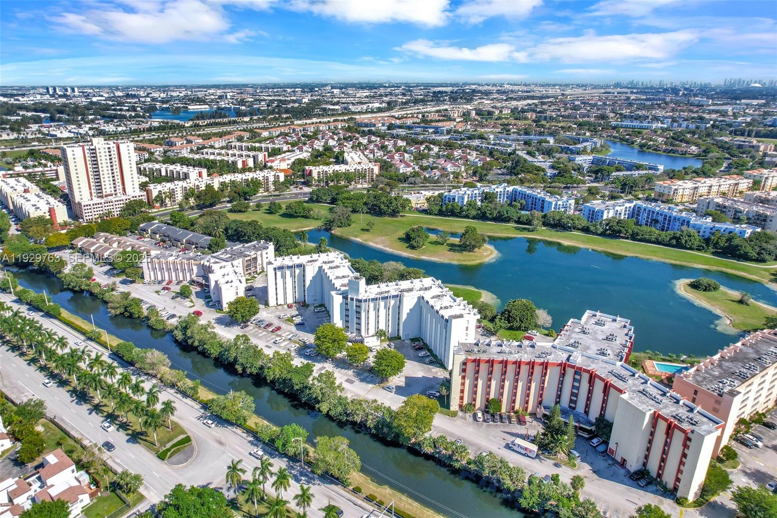 default 9682 Fontainebleau Blvd # 306, Miami FL 33172 — #A11929763