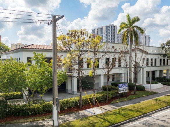 6900 SW 80th St, Miami FL 33143 — #A11931802