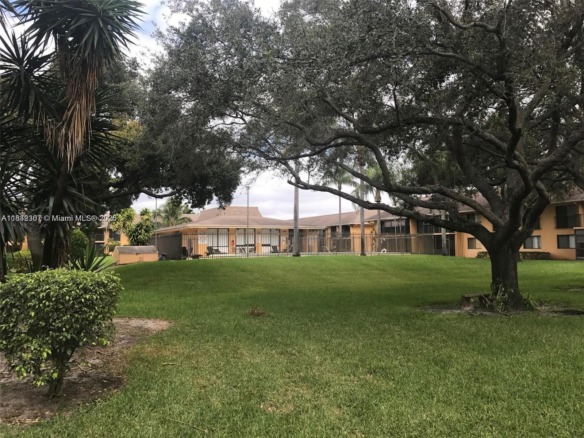 5831 Washington St # 45, Hollywood FL 33023 — #A11842307