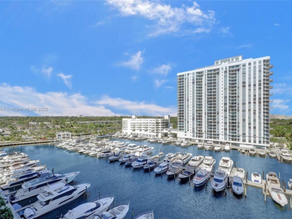 17211 Biscayne Blvd #013, Miami FL 33160 — #A11803984