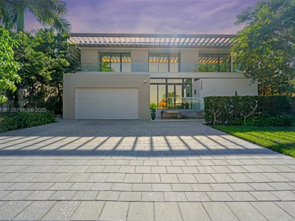 3260 NE 165th St, North Miami Beach FL 33160 — #A11931756