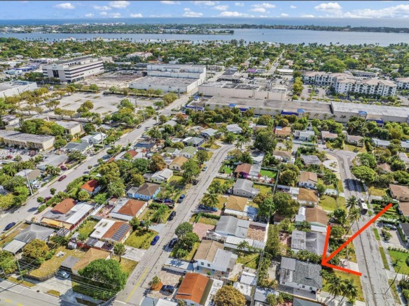 621 Hudson Rd, West Palm Beach FL 33405 — #A11773808