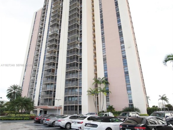 20379 W Country Club Dr # 2237, Aventura FL 33180 — #A11927348