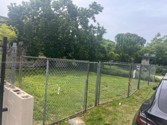 7717 NE 1st Ave, Miami FL 33138 — #A11625409