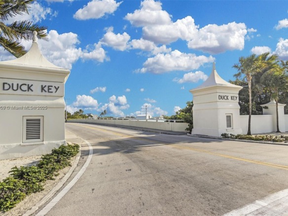 Lot 17 Jamaica St, Duck FL 33050 — #A11773009
