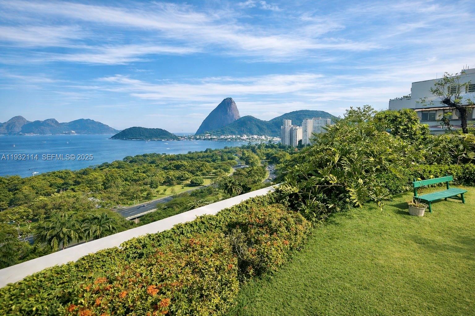 83dcefb7-1882 284 Praia do Flamengo, 284 PH, FL 22210040 — #A11932114