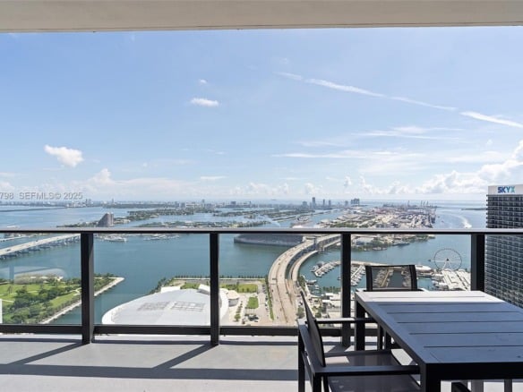 159 NE 6th St # 5015, Miami FL 33132 — #A11933798