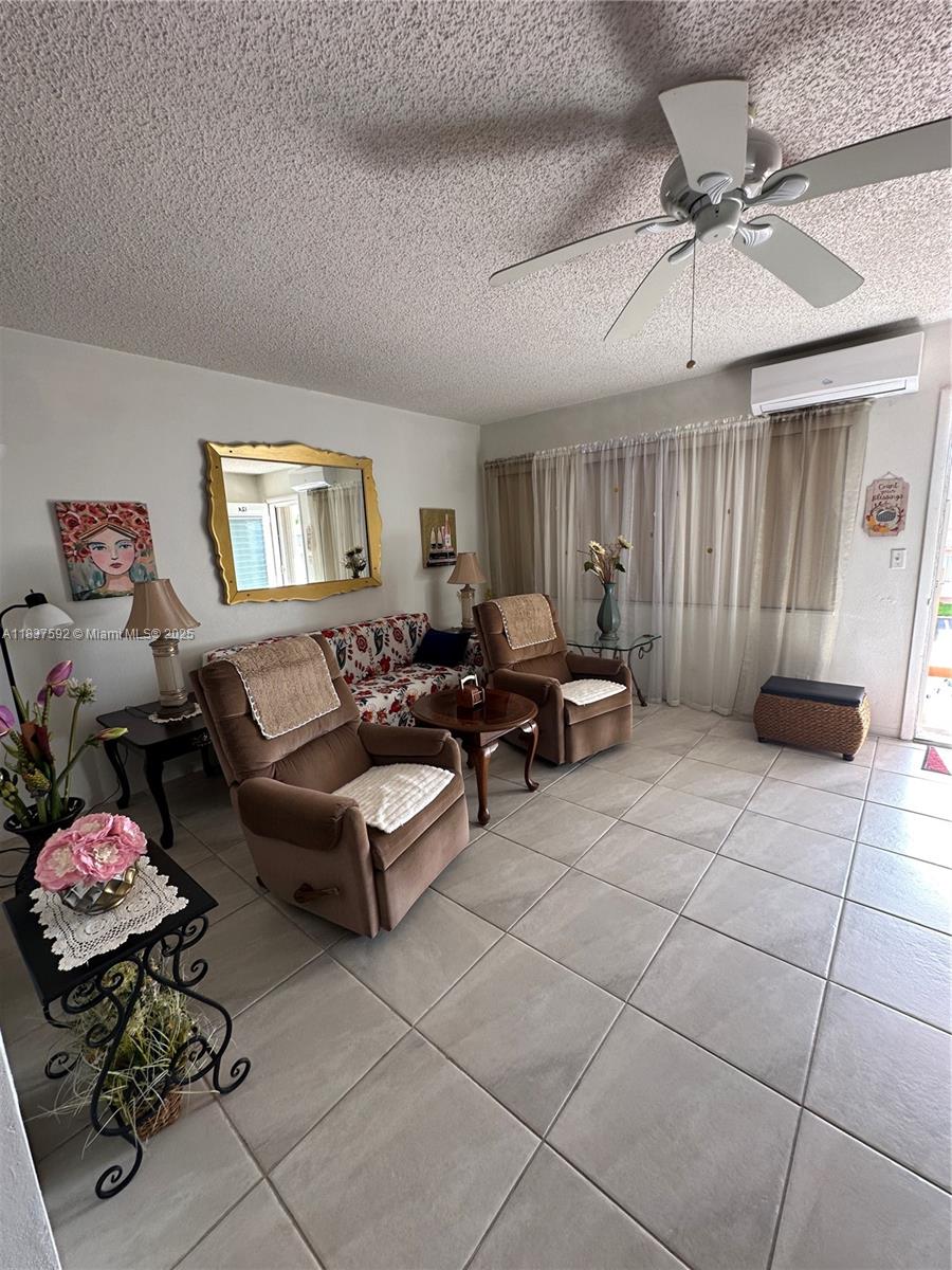 83dcefb7-1911 920 SW 11th Ave # 12A, Hallandale Beach FL 33009 — #A11837592