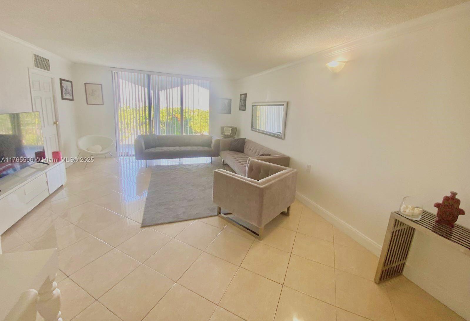 9801 Collins Ave # 8M, Bal Harbour FL 33154 — #A11765596