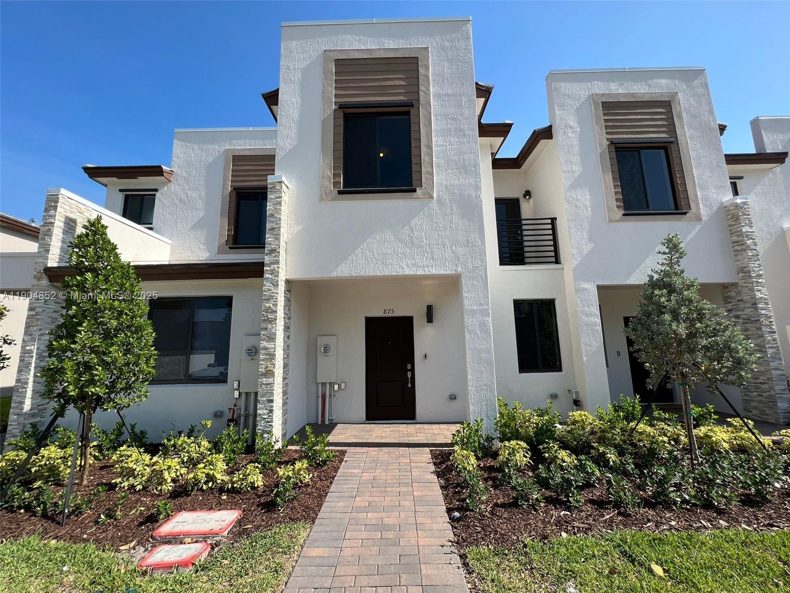 83dcefb7-1985 875 NE 211TH ST # 0, Miami FL 33179 — #A11904852