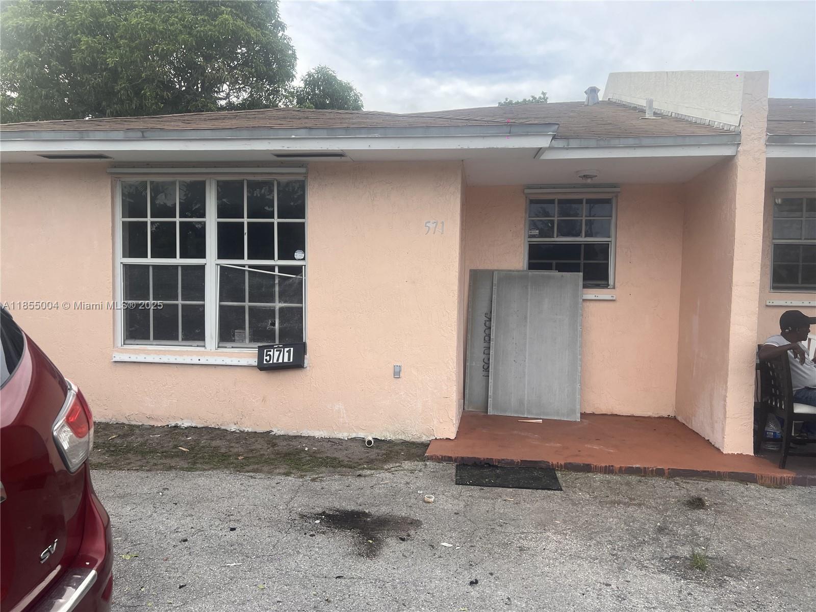 83dcefb7-1992 571 NE 136th St # 571, North Miami FL 33161 — #A11855004