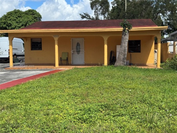 3041 NW 95th Ter, Miami FL 33147 — #A11921293