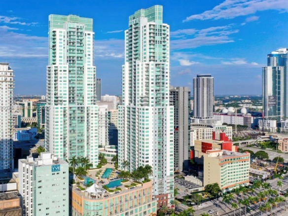 253 NE 2nd St # 226, Miami FL 33132 — #A11899376