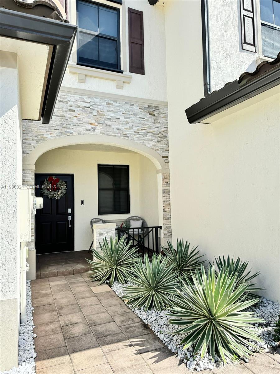 83dcefb7-2115 Listing #A11936824