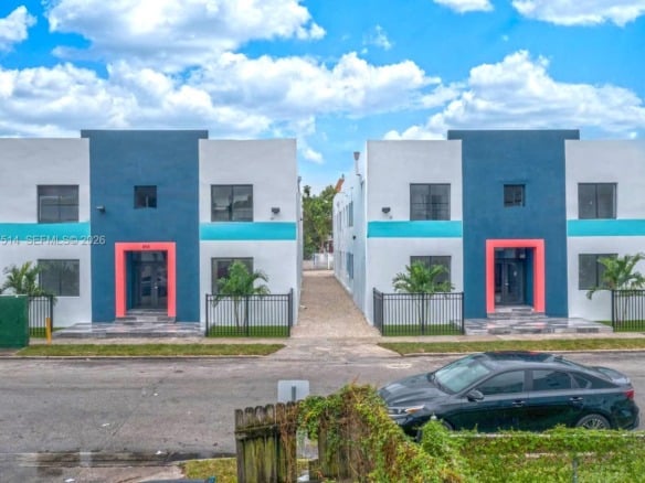 858 NW 3rd St, Miami FL 33128 — #A11937514