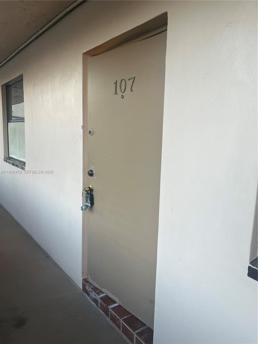 83dcefb7-2177 10402 Sunrise Lakes Blvd # 107, Sunrise FL 33322 — #A11938412