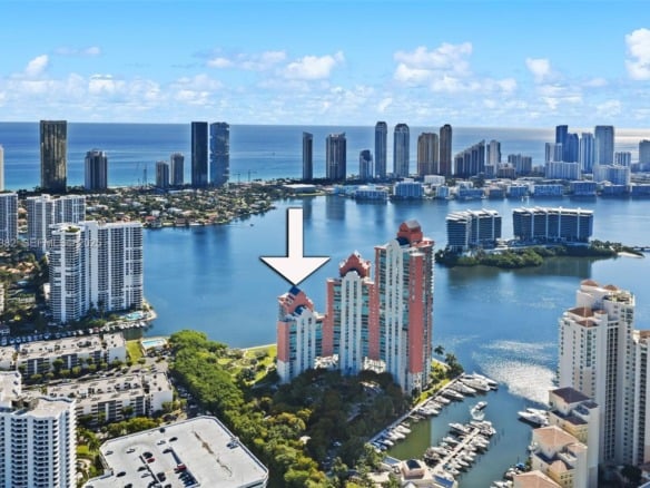 3370 Hidden Bay Dr # 2102, Aventura FL 33180 — #A11923382