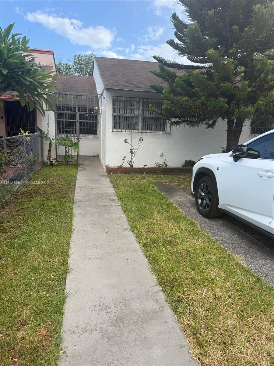 83dcefb7-2218 11472 SW 4th St, Sweetwater FL 33174 — #A11853805