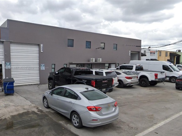 1660 W 33rd Pl, Hialeah FL 33012 — #A11941101