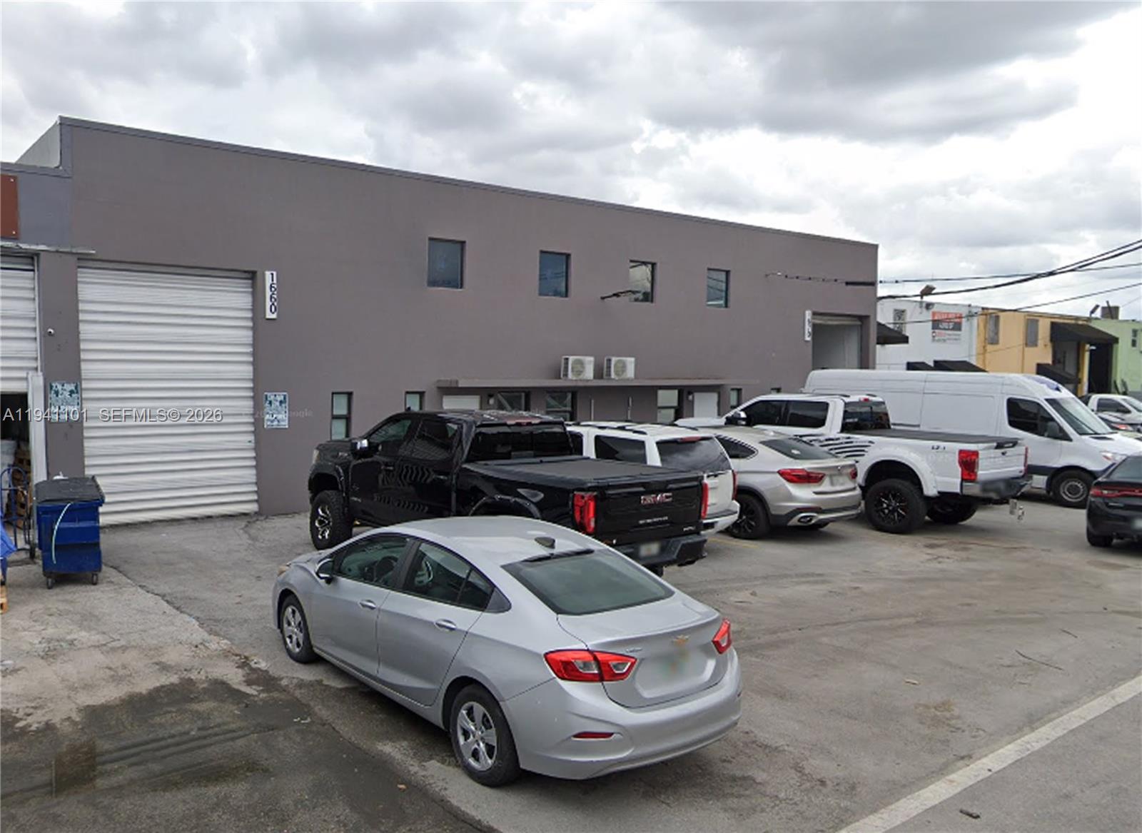 83dcefb7-2302 1660 W 33rd Pl, Hialeah FL 33012 — #A11941101