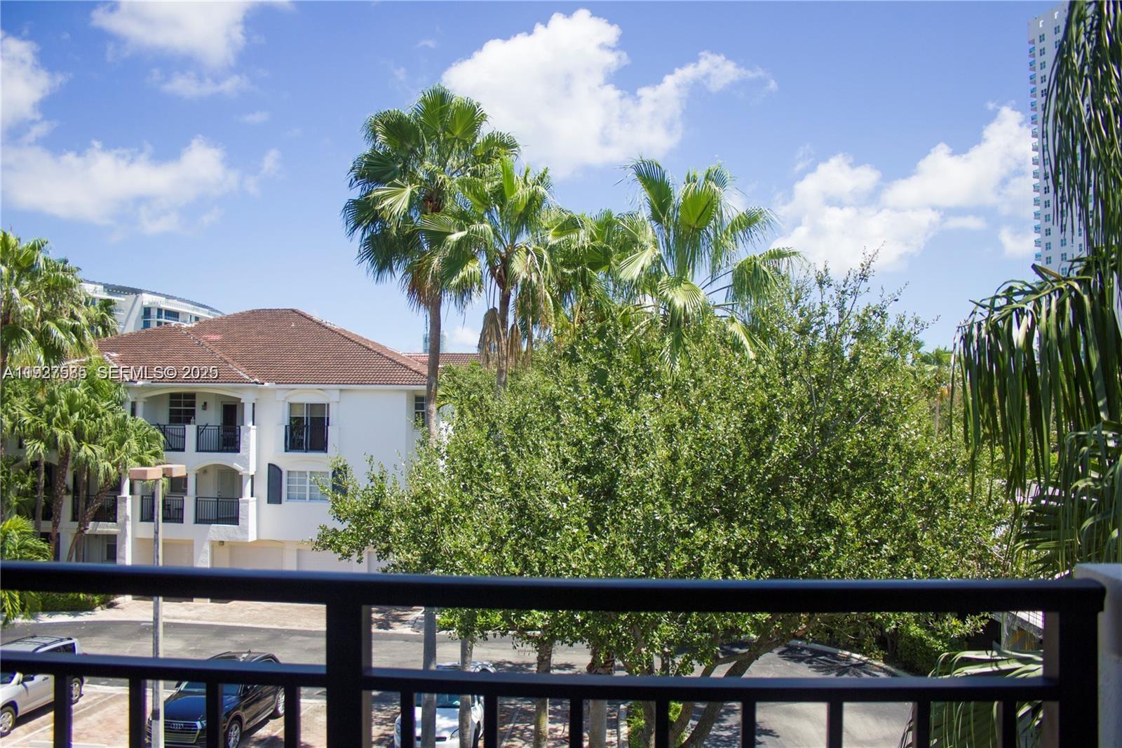 83dcefb7-2334 3145 NE 184th St # 5306, Aventura FL 33160 — #A11927585