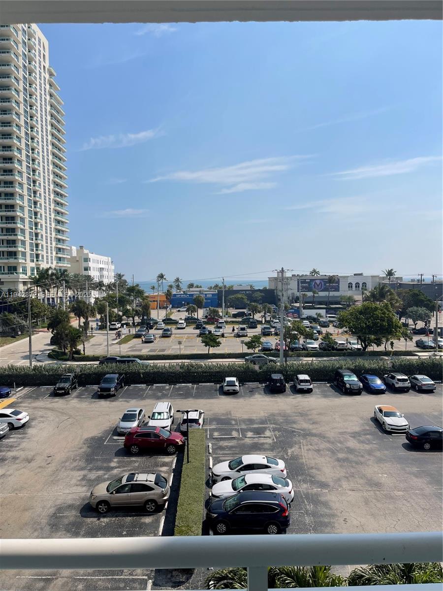83dcefb7-2389 200 S Birch Rd # 512, Fort Lauderdale FL 33316 — #A11942872