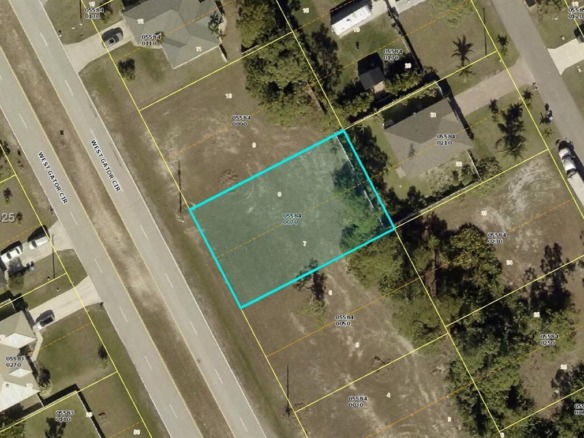 3717 W Gator Cir, Cape Coral FL 33909 — #A11842031