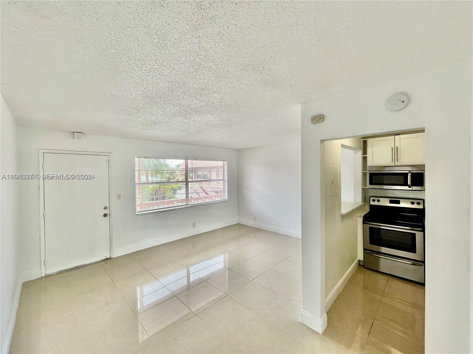 83dcefb7-2415 241 SE 9th Ave # 207, Pompano Beach FL 33060 — #A11943277