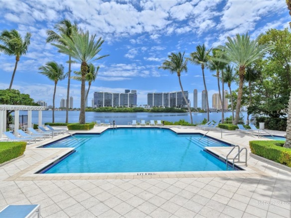 3215 NE 184th St # 14301, Aventura FL 33160 — #A11942941