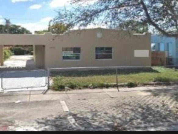 1770 NW 44th St, Miami FL 33142 — #A11834736