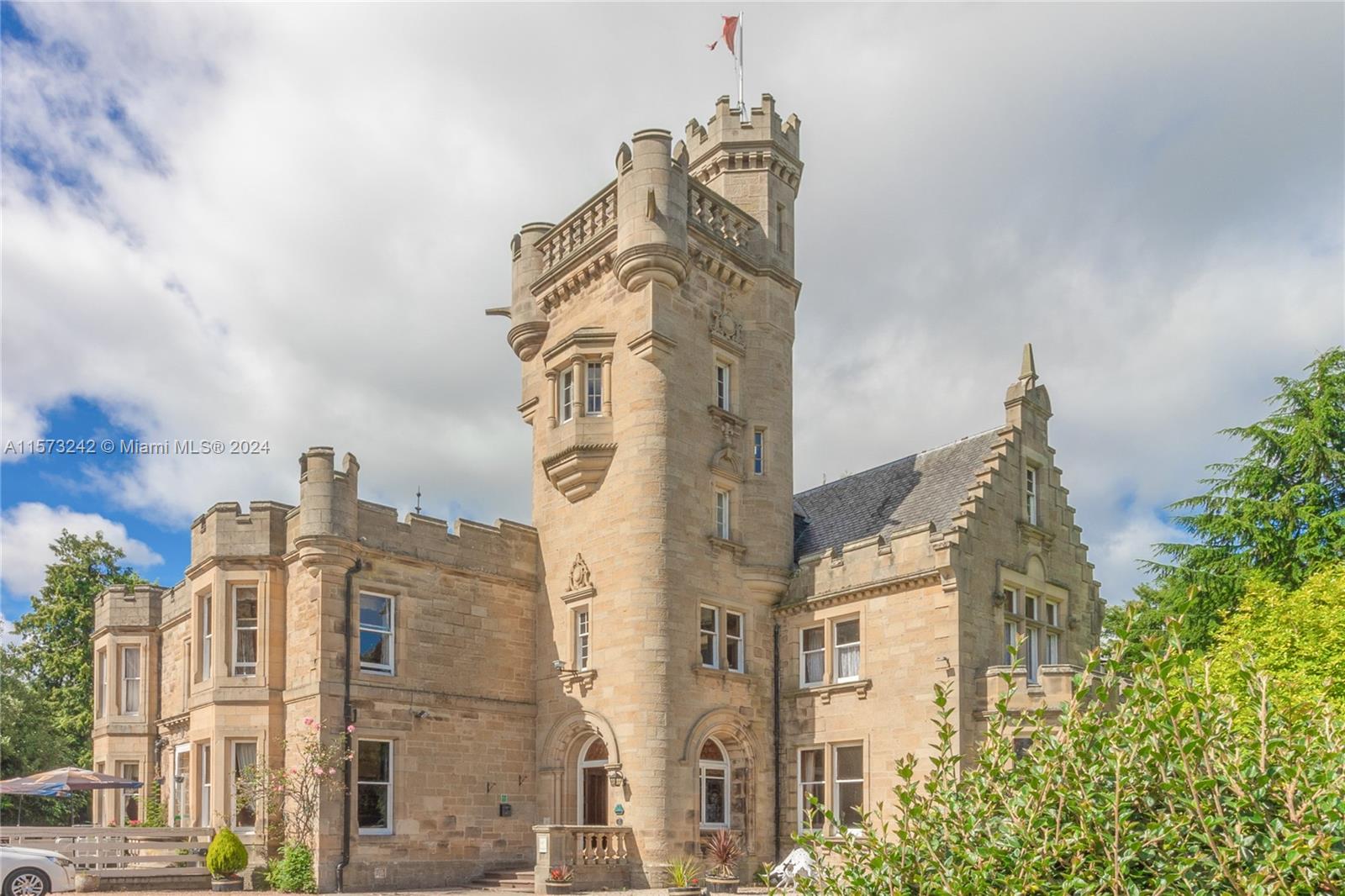 83dcefb7-247 Mansfield Castle Scotsbur Tain IV 191PS Tain, Highland Scotland, IV19 — #A11573242